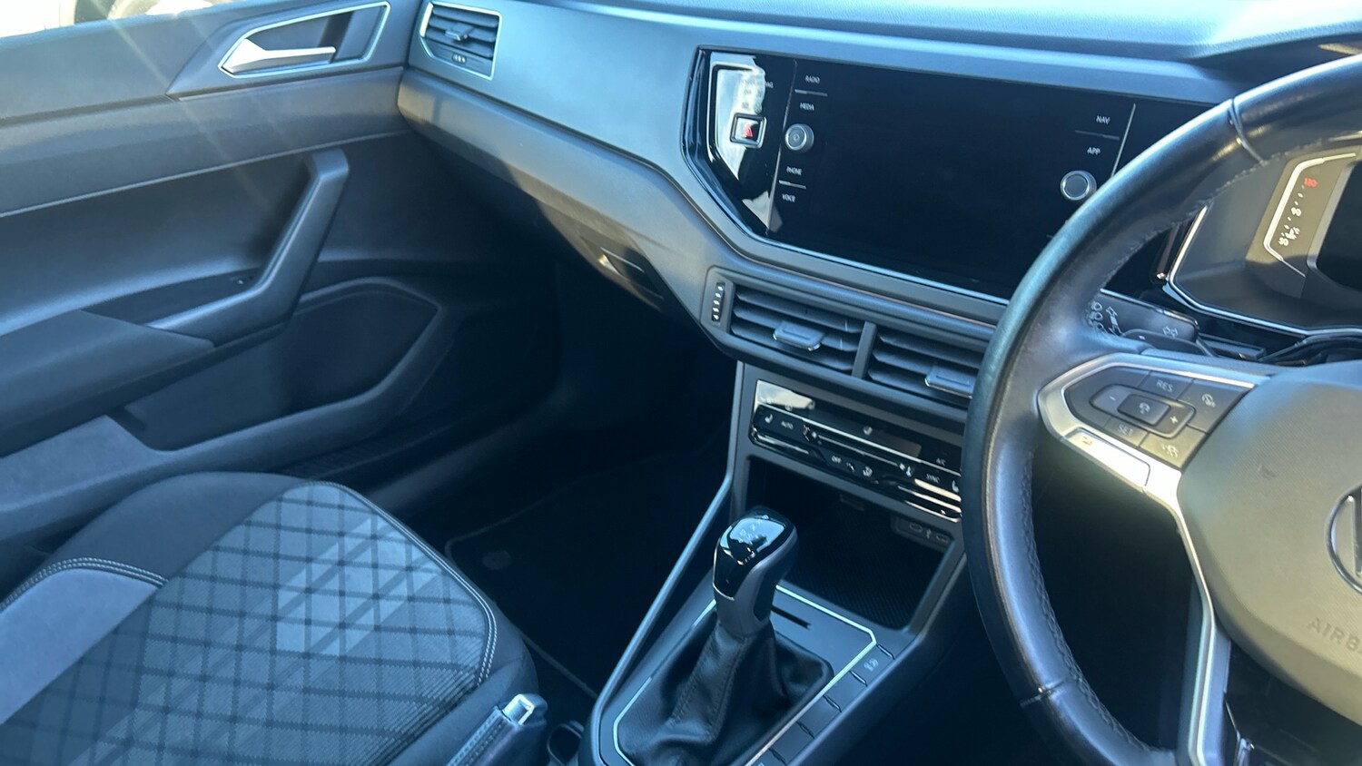 Used Volkswagen Polo 2024 for sale - 77034216: Photo 14