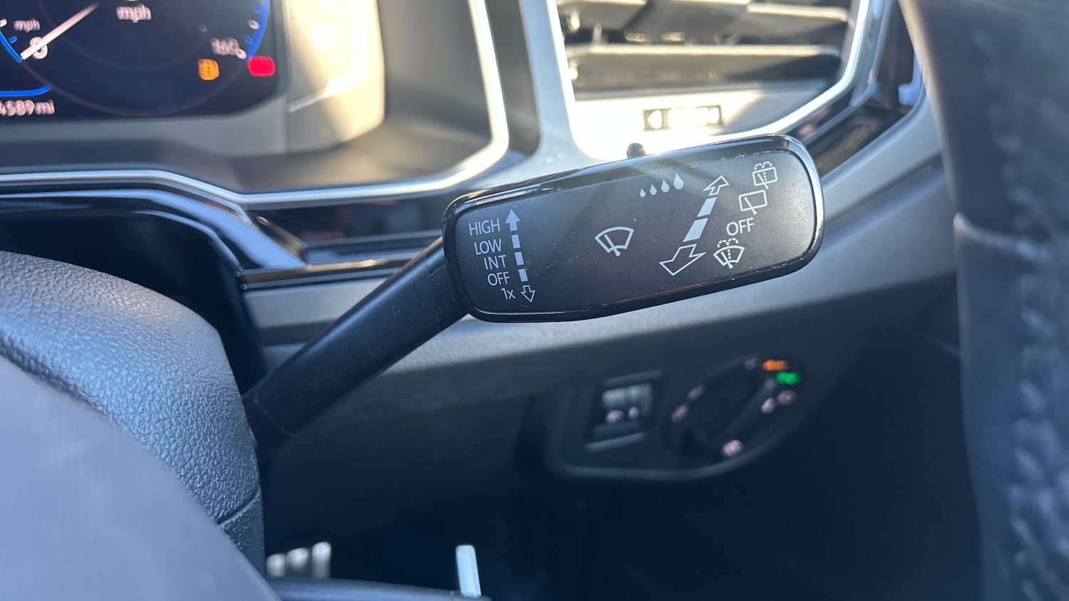 Used Volkswagen Polo 2024 for sale - 77034216: Photo 23