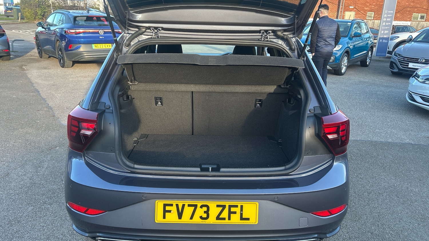 Used Volkswagen Polo 2024 for sale - 77034216: Photo 4