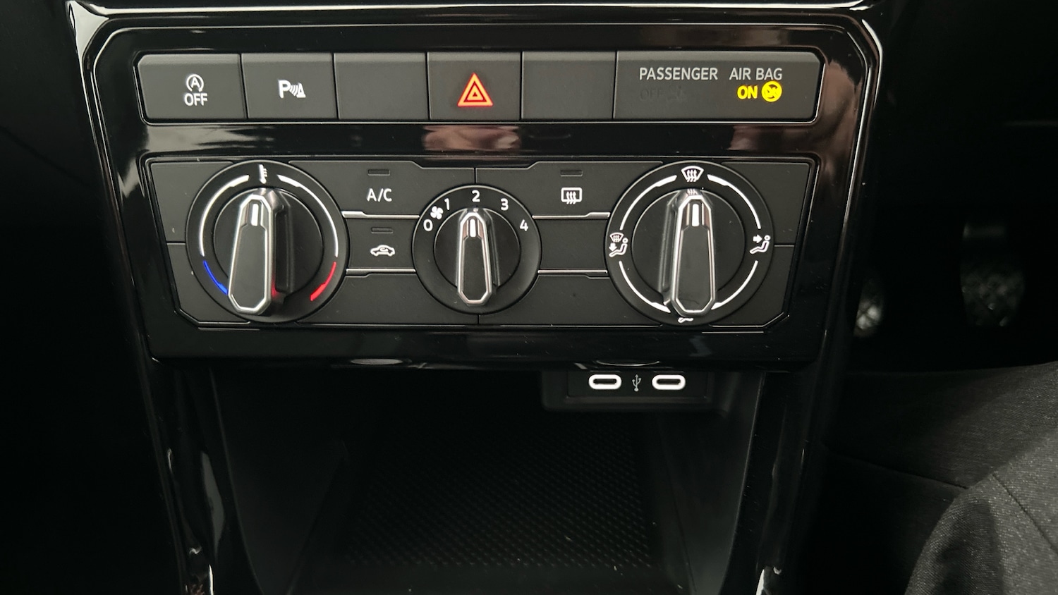 Used Volkswagen T-Cross 2024 for sale - 77297034: Photo 13