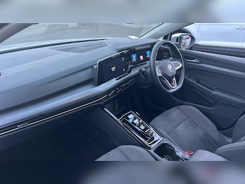 Used Volkswagen Golf 2022 for sale - 78180169: Photo