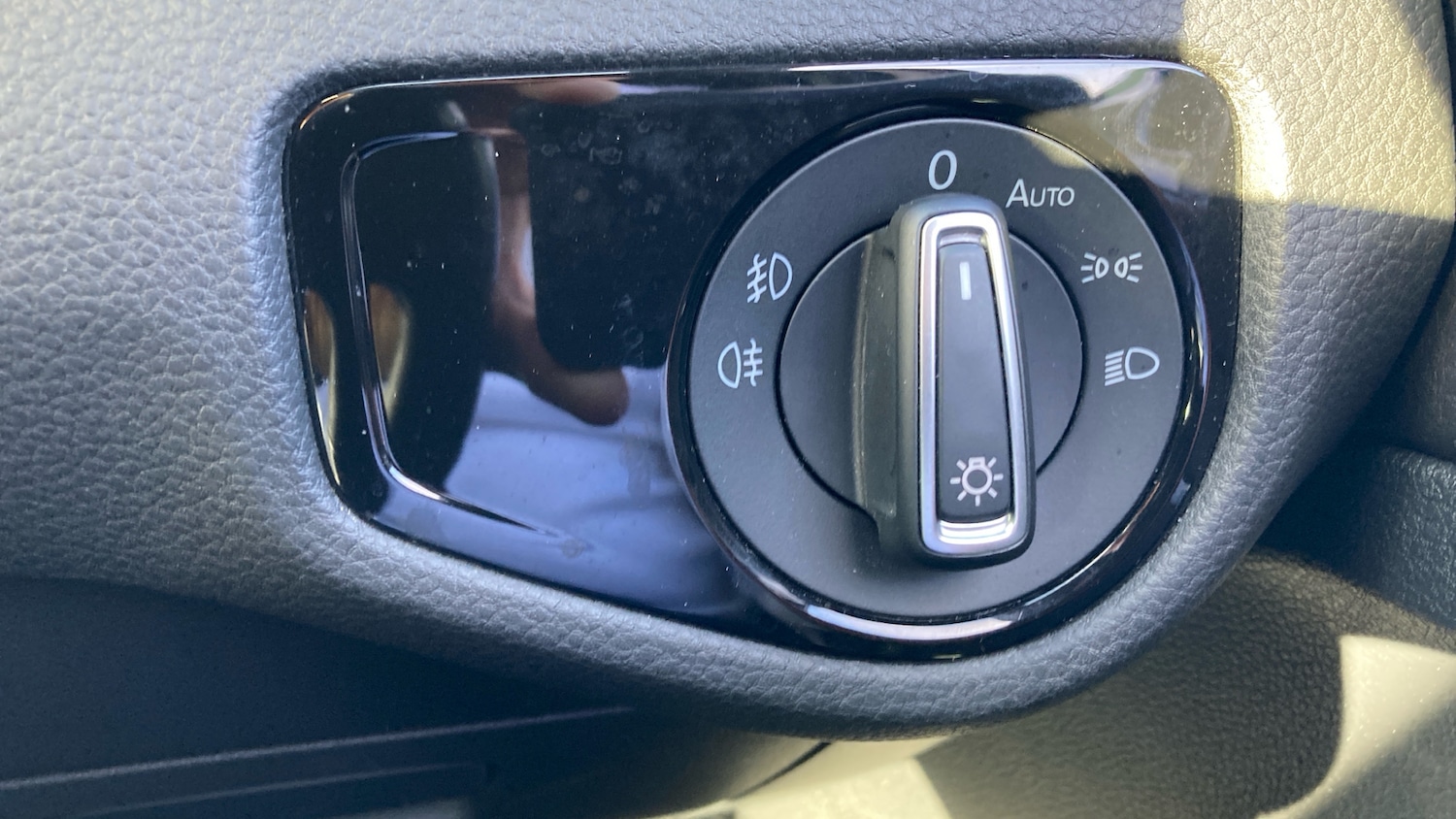 Used Volkswagen Golf 2019 for sale - 77946001: Photo 27