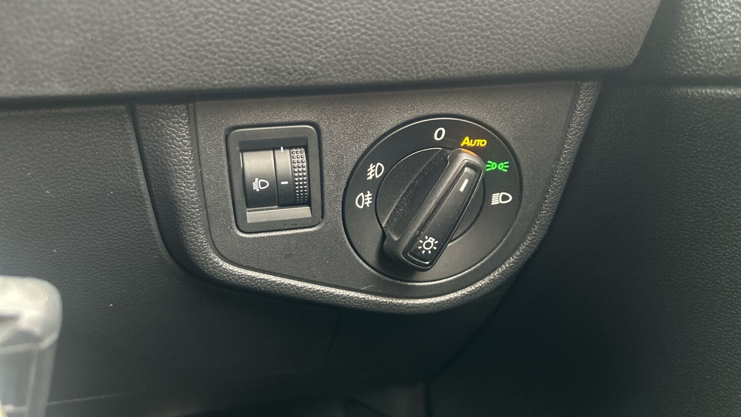 Used Volkswagen Taigo 2023 for sale - 76557256: Photo 25