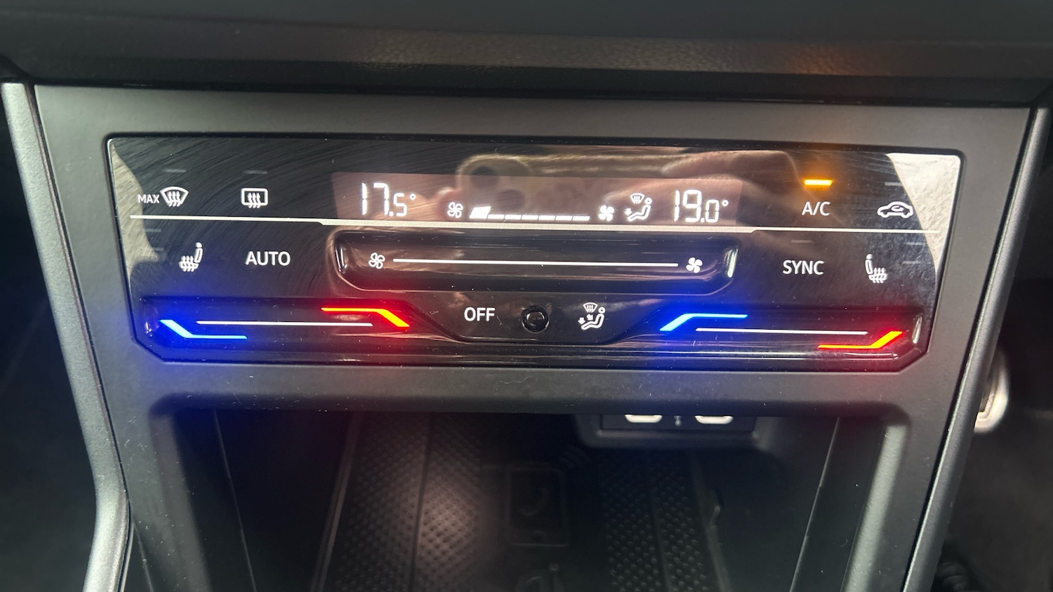 Used Volkswagen Taigo 2023 for sale - 76557256: Photo 28