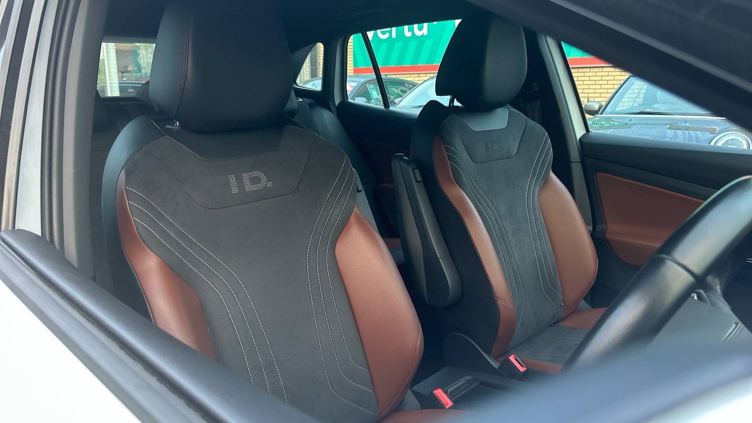 Used Volkswagen ID.4 2021 for sale - 76517883: Photo 23