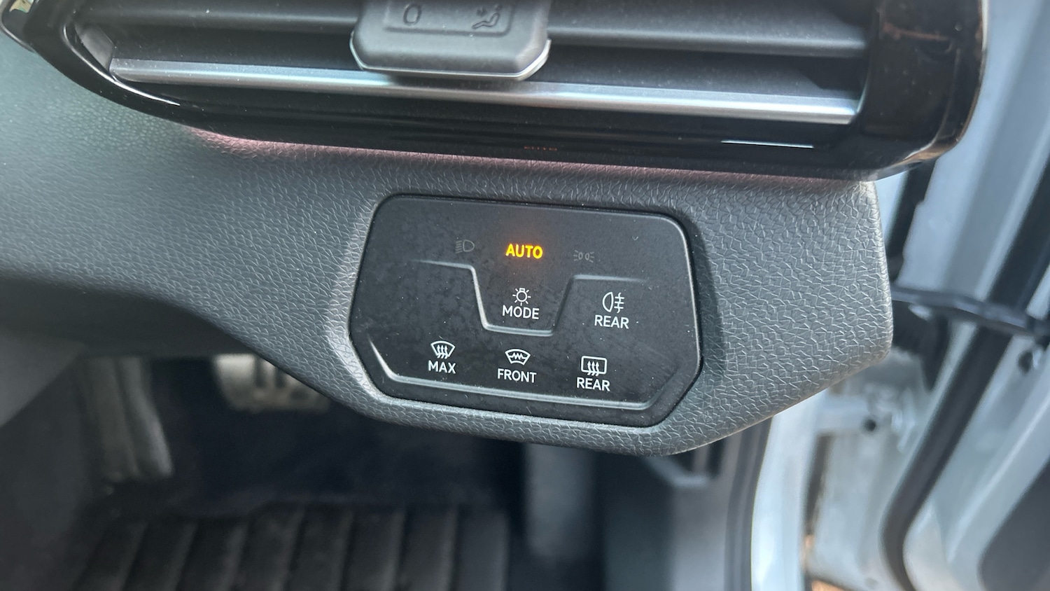 Used Volkswagen ID.4 2021 for sale - 76517883: Photo 25