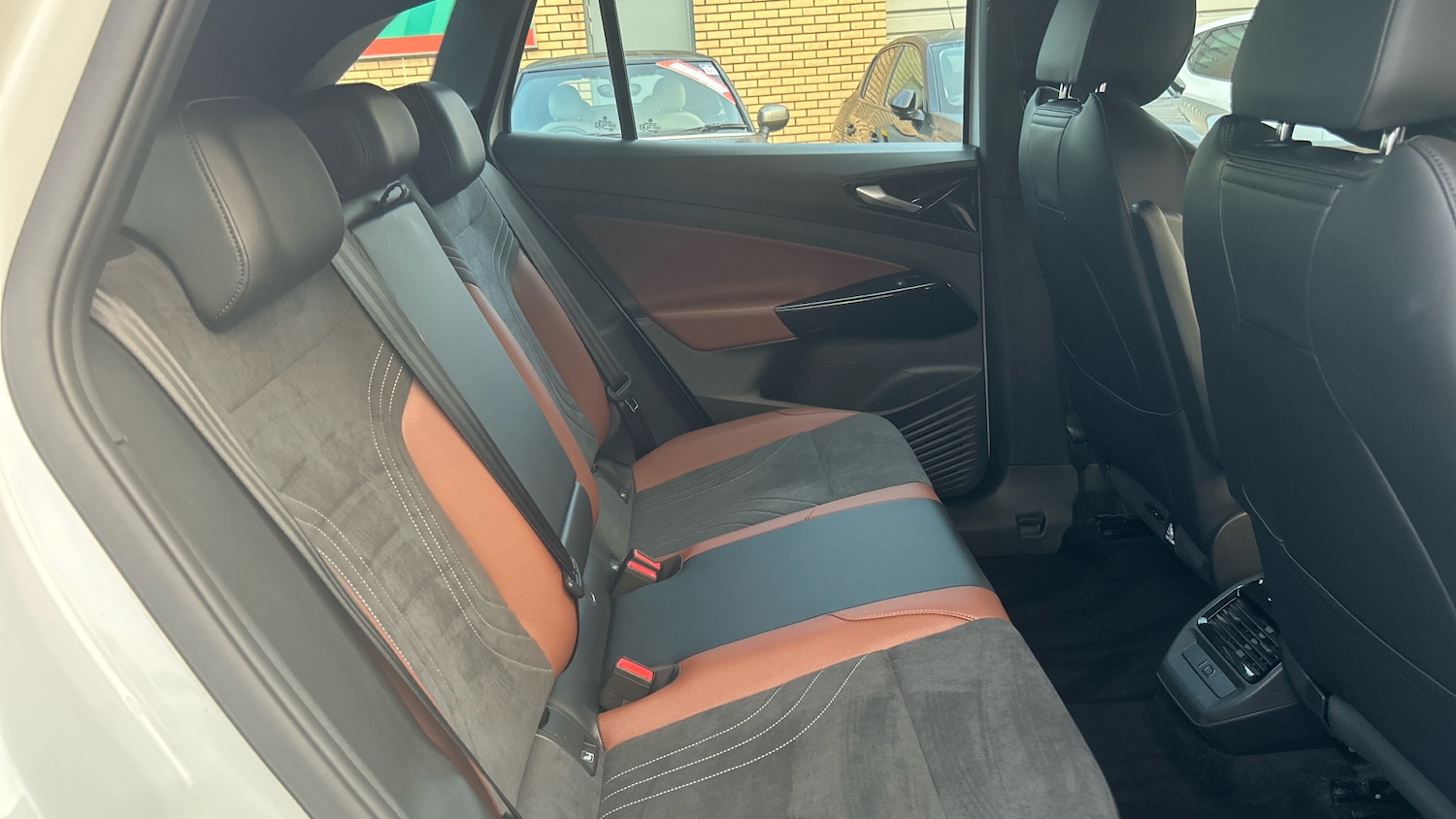 Used Volkswagen ID.4 2021 for sale - 76517883: Photo 32