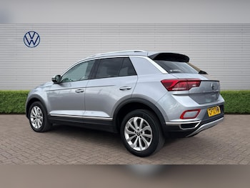 Used Volkswagen T-Roc 2023 for sale - 78552756: Photo