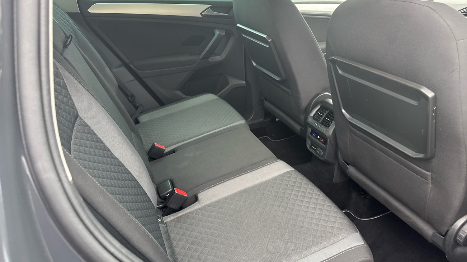 Used Volkswagen Tiguan 2019 for sale - 76554854: Photo 16