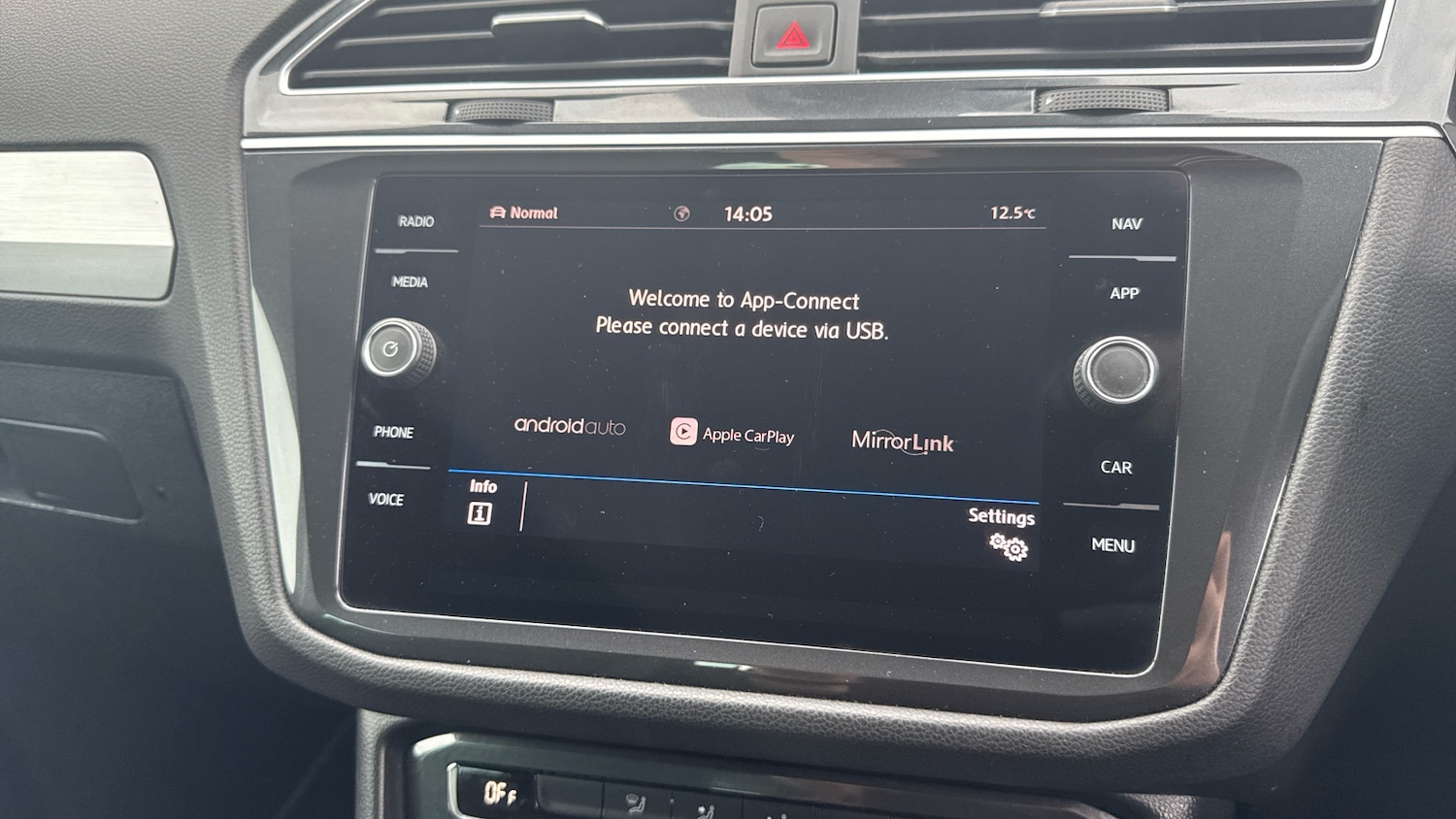 Used Volkswagen Tiguan 2019 for sale - 76554854: Photo 45