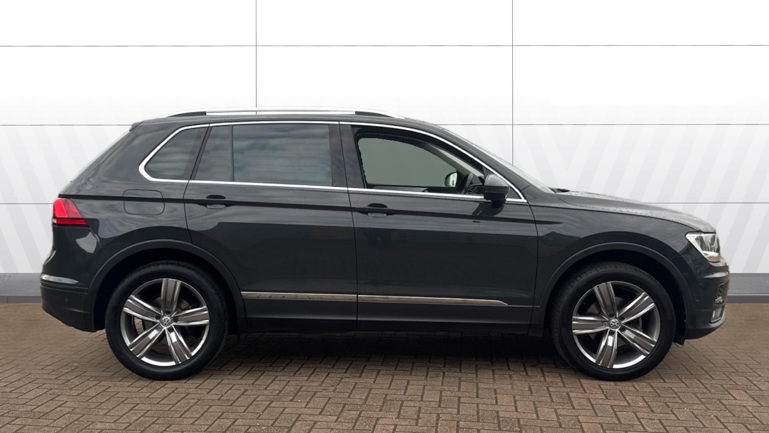 Used Volkswagen Tiguan 2019 for sale - 76554854: Photo 5