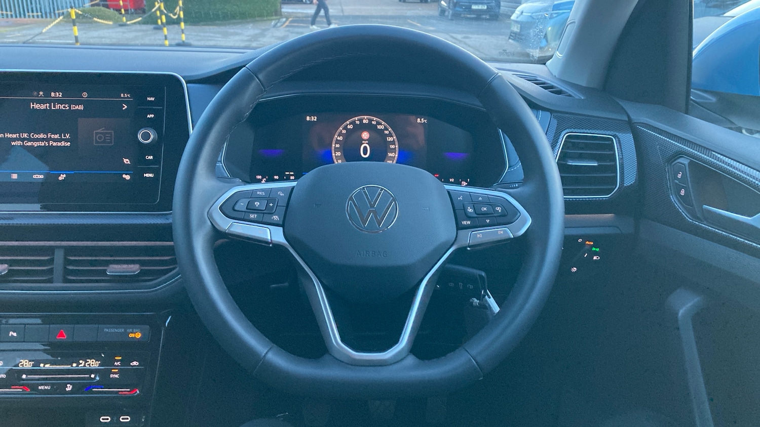 Used Volkswagen T-Cross 2025 for sale - 77297035: Photo 10