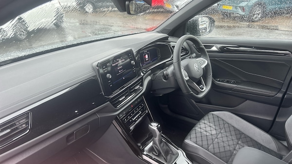 Used Volkswagen T-Roc 2025 for sale - 76144534: Photo 2