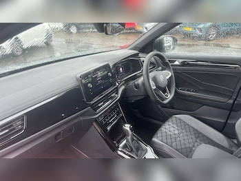 Used Volkswagen T-Roc 2025 for sale - 76144534: Photo 2