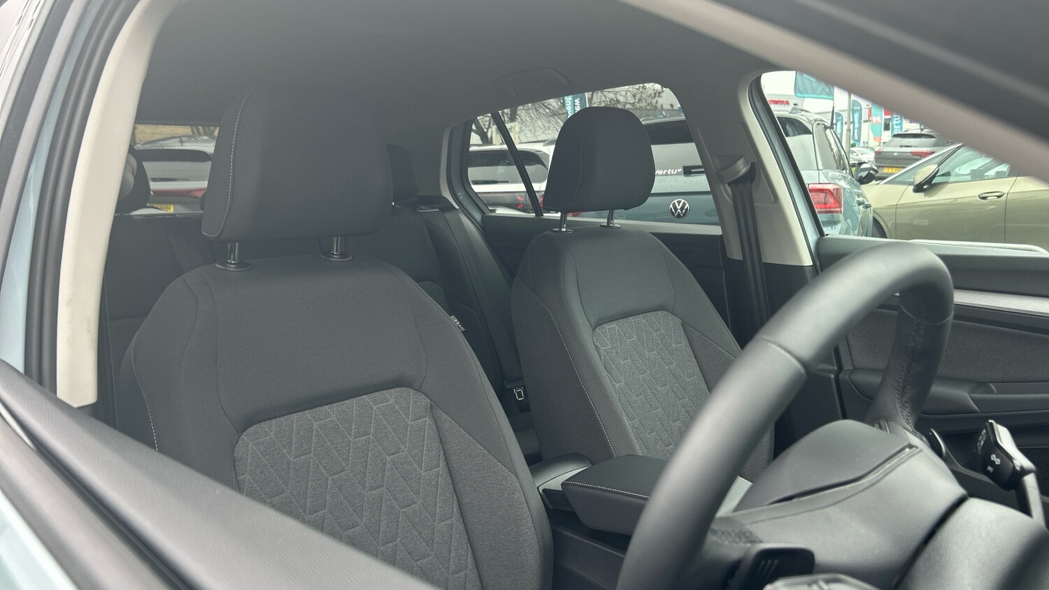 Used Volkswagen Golf 2025 for sale - 77461552: Photo 25