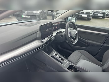 Used Volkswagen Golf 2025 for sale - 77461552: Photo