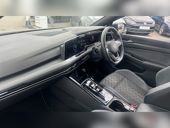 Used Volkswagen Golf 2023 for sale - 79098946: Photo