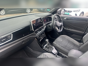Used Volkswagen T-Roc 2022 for sale - 78484082: Photo