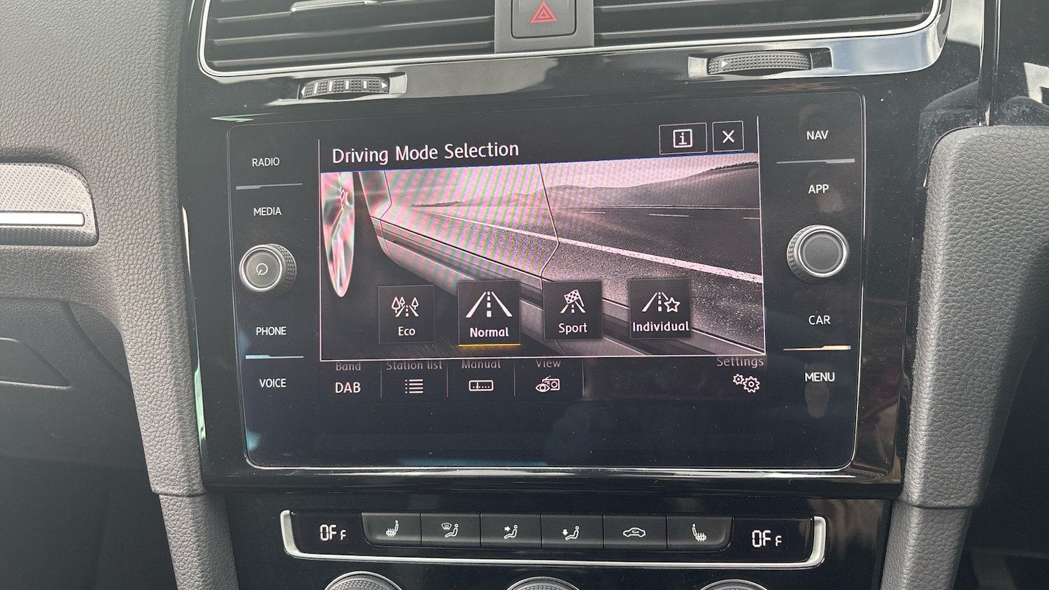 Used Volkswagen Golf 2020 for sale - 76780035: Photo 33