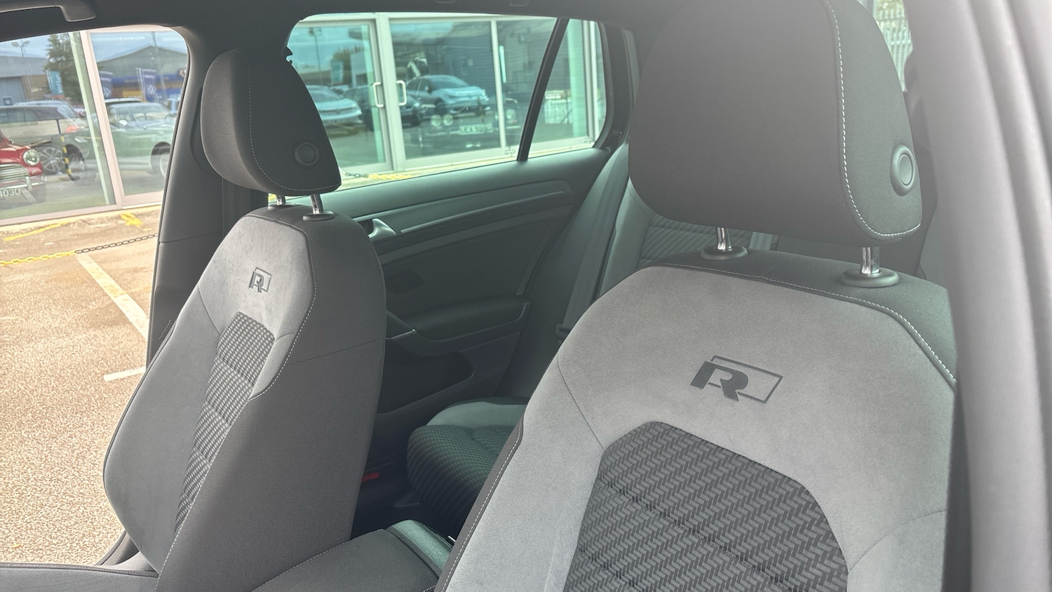 Used Volkswagen Golf 2020 for sale - 76780035: Photo 40