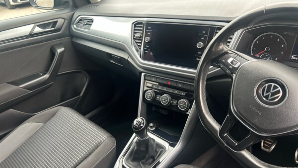 Used Volkswagen T-Roc 2021 for sale - 76064114: Photo 14