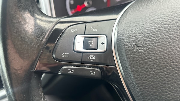 Used Volkswagen T-Roc 2021 for sale - 76064114: Photo 21