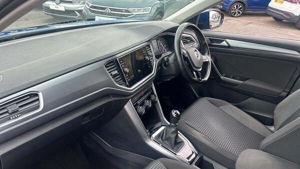 Used Volkswagen T-Roc 2021 for sale - 76064114: Photo 9