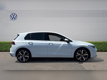 Used Volkswagen Golf 2025 for sale - 79140071: Photo