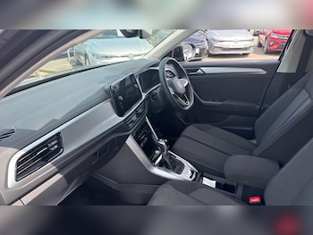 Used Volkswagen T-Roc 2025 for sale - 78667549: Photo