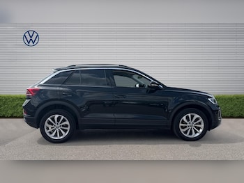 Used Volkswagen T-Roc 2025 for sale - 78667549: Photo