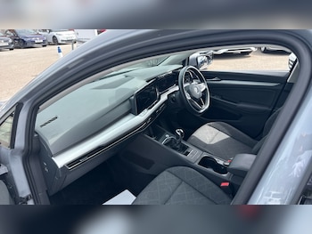 Used Volkswagen Golf 2023 for sale - 78939814: Photo