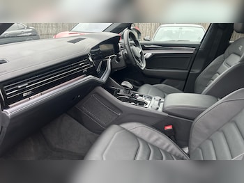 Used Volkswagen Touareg 2025 for sale - 77431558: Photo