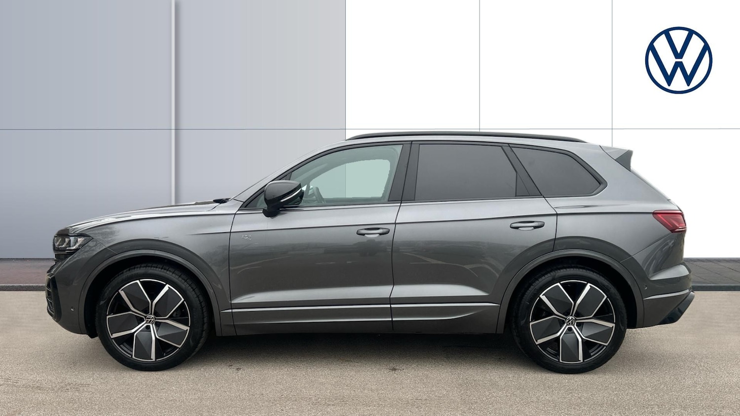 Used Volkswagen Touareg 2025 for sale - 77431558: Photo 4