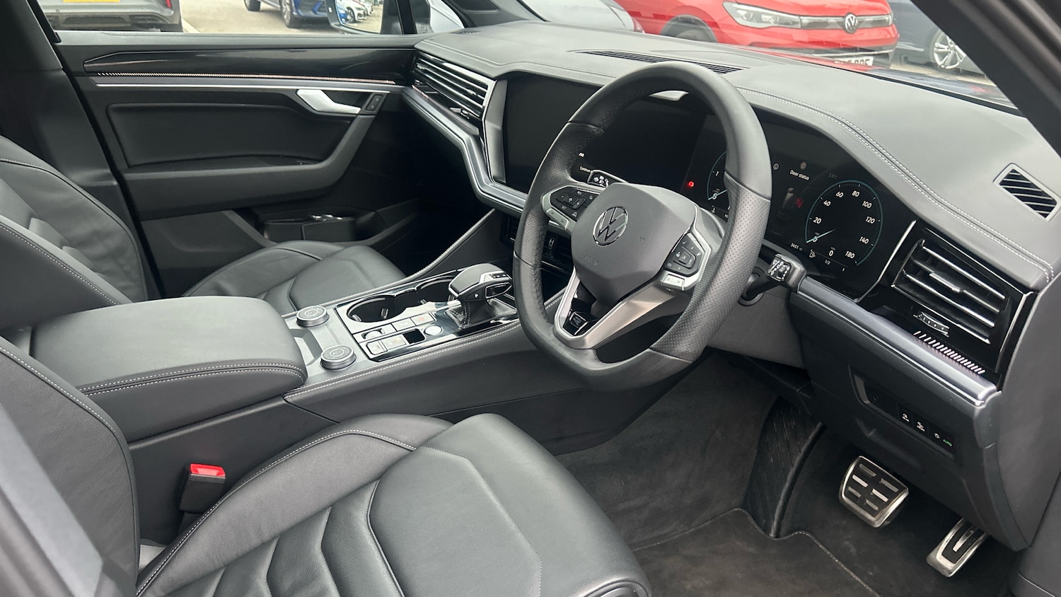 Used Volkswagen Touareg 2025 for sale - 77431558: Photo 6