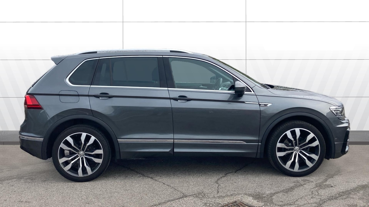 Used Volkswagen Tiguan 2020 for sale - 76379215: Photo 5