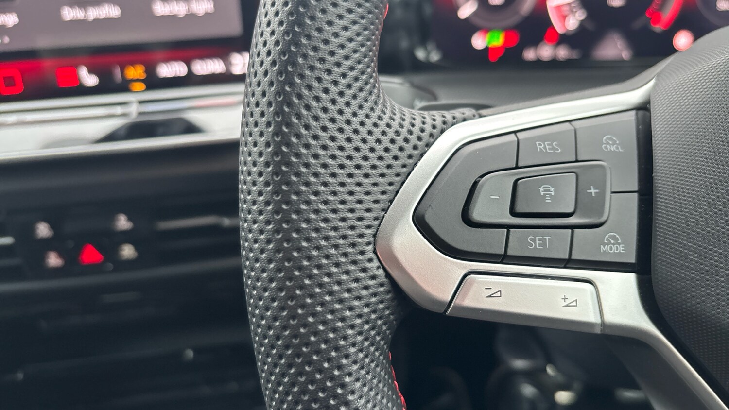 Used Volkswagen Golf 2025 for sale - 77575539: Photo 21