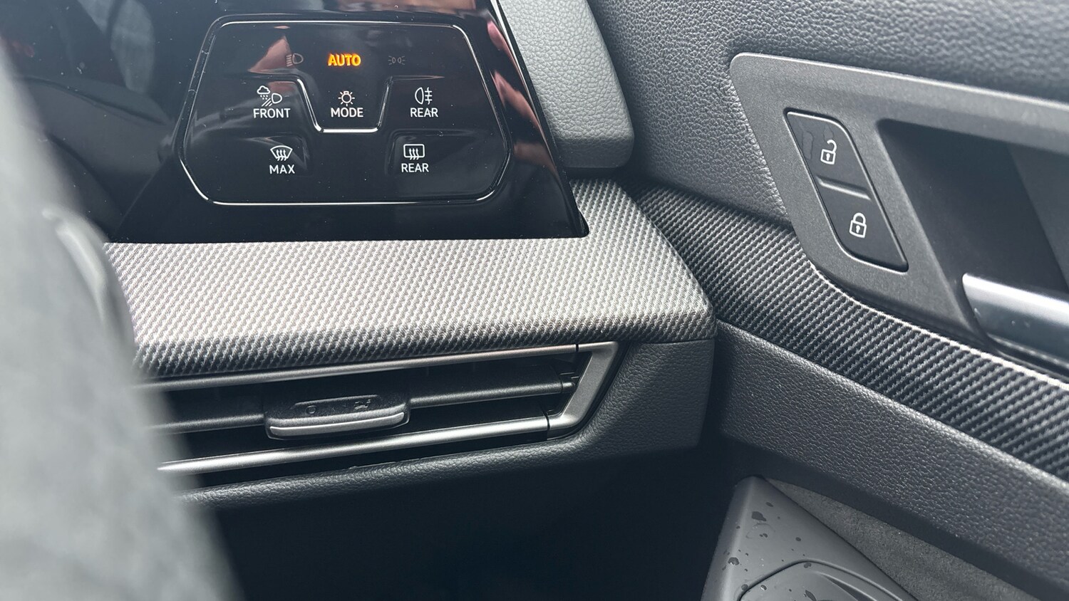 Used Volkswagen Golf 2025 for sale - 77575539: Photo 25