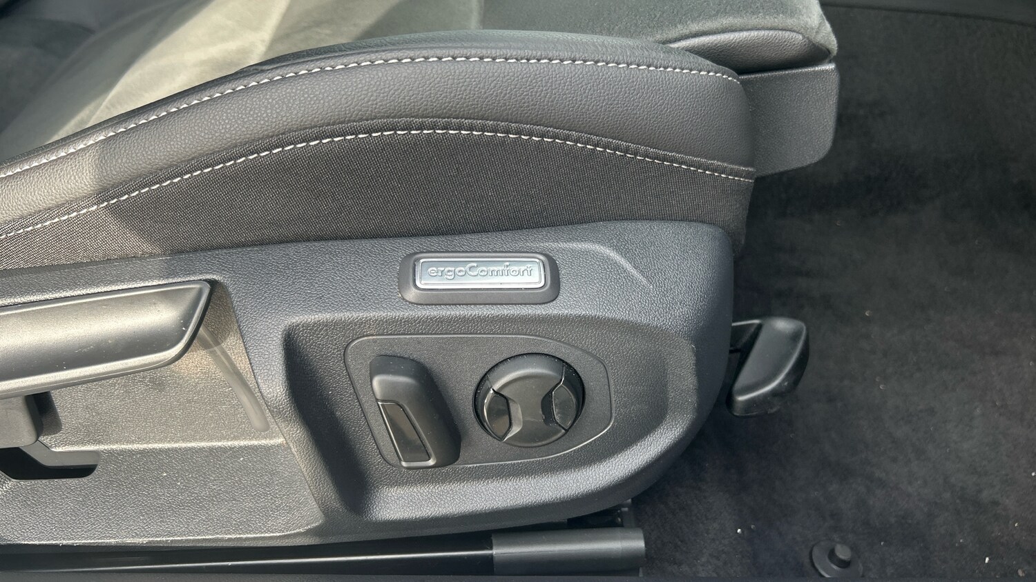 Used Volkswagen Arteon 2024 for sale - 77830466: Photo 29