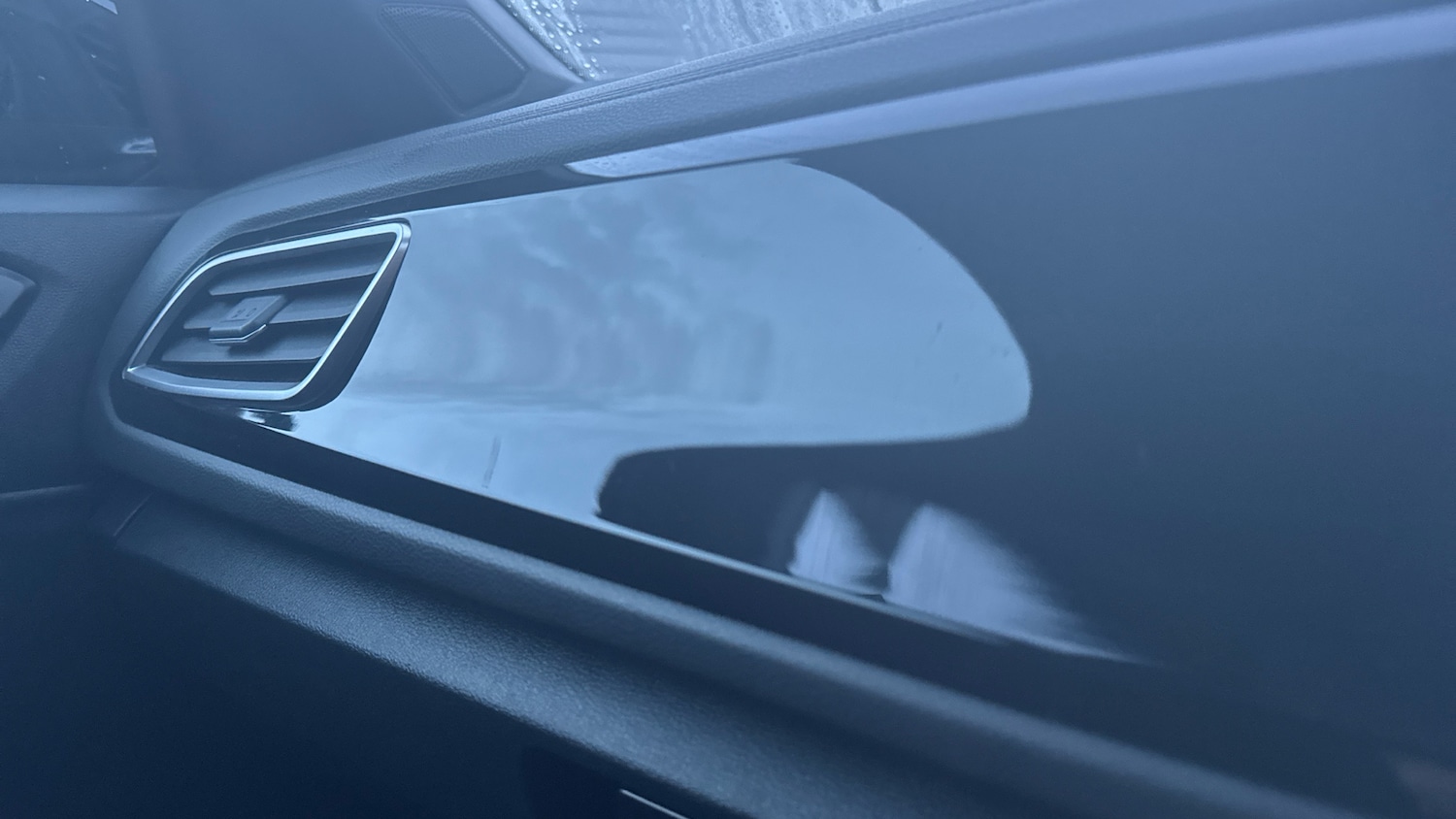 Used Volkswagen T-Roc 2022 for sale - 76894371: Photo 46