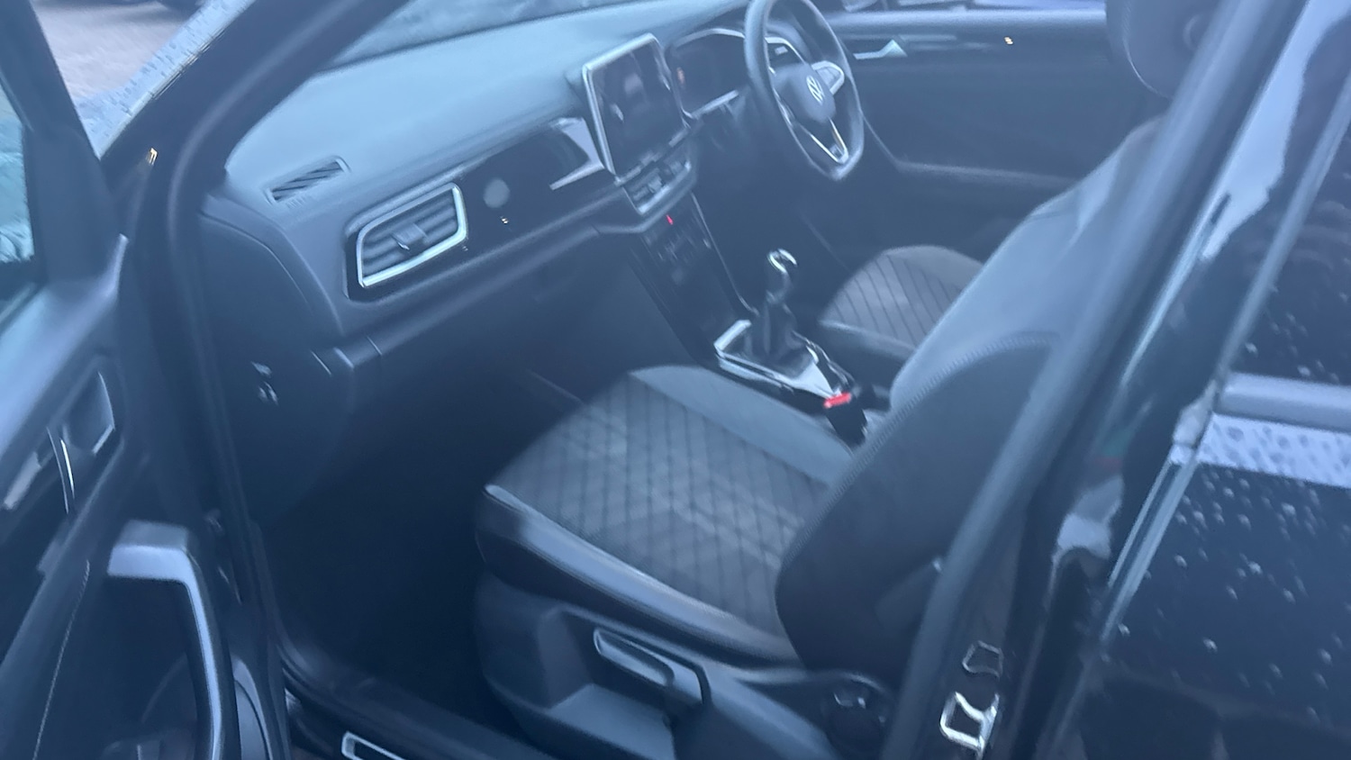 Used Volkswagen T-Roc 2022 for sale - 76894371: Photo 9