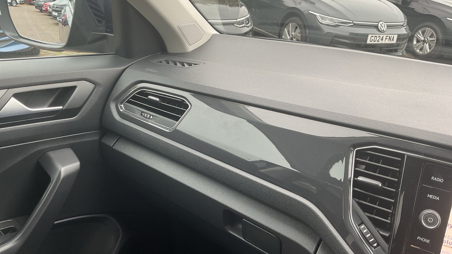 Used Volkswagen T-Roc 2019 for sale - 76366843: Photo 21