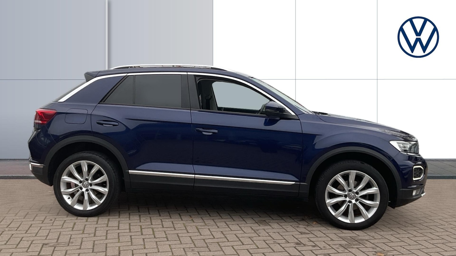 Used Volkswagen T-Roc 2019 for sale - 76366843: Photo 4