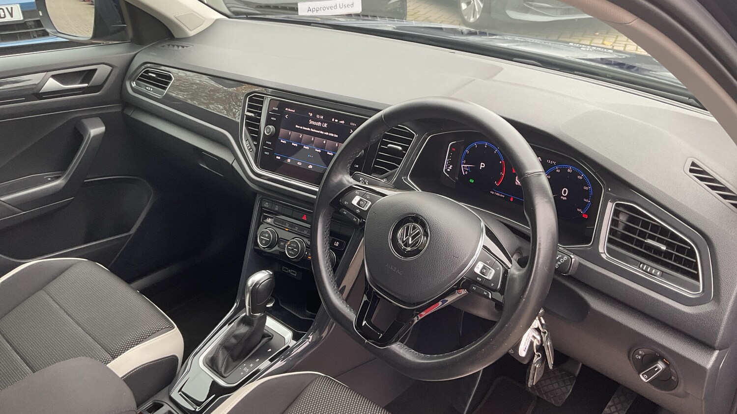 Used Volkswagen T-Roc 2019 for sale - 76366843: Photo 9