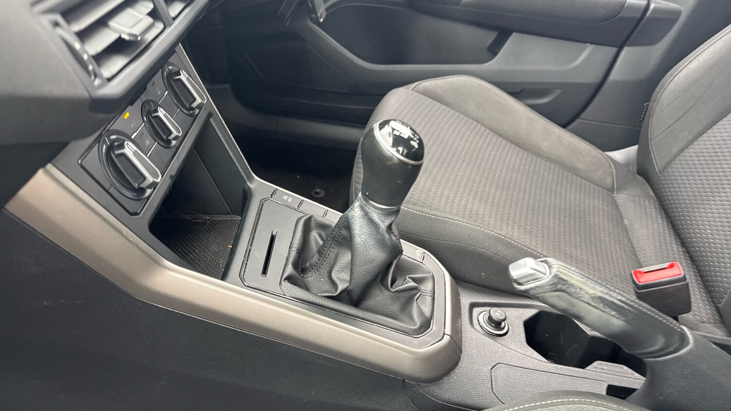 Used Volkswagen Polo 2020 for sale - 76224852: Photo 13