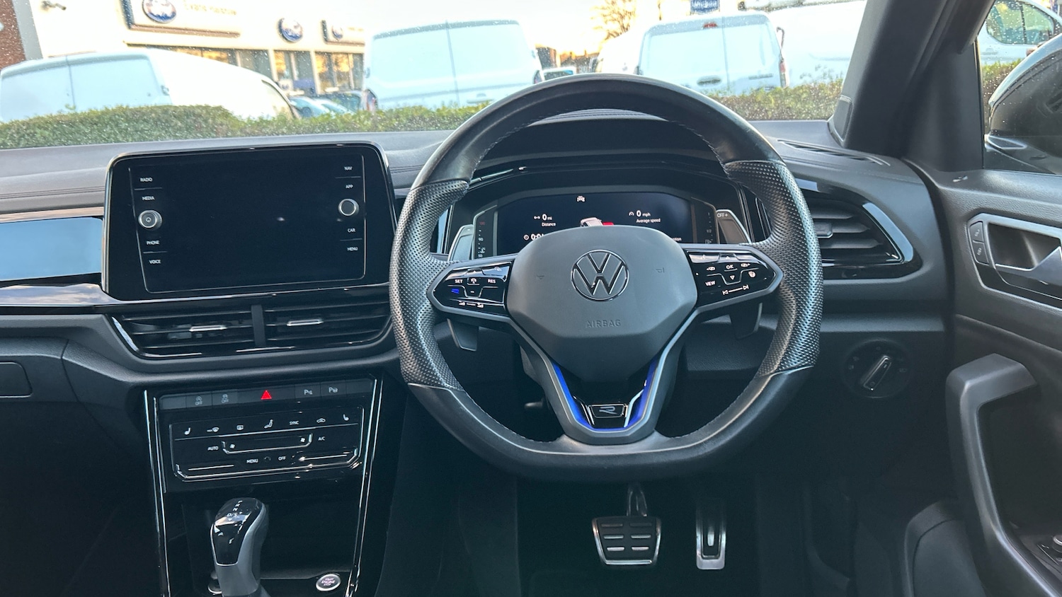 Used Volkswagen T-Roc 2023 for sale - 76504866: Photo 10