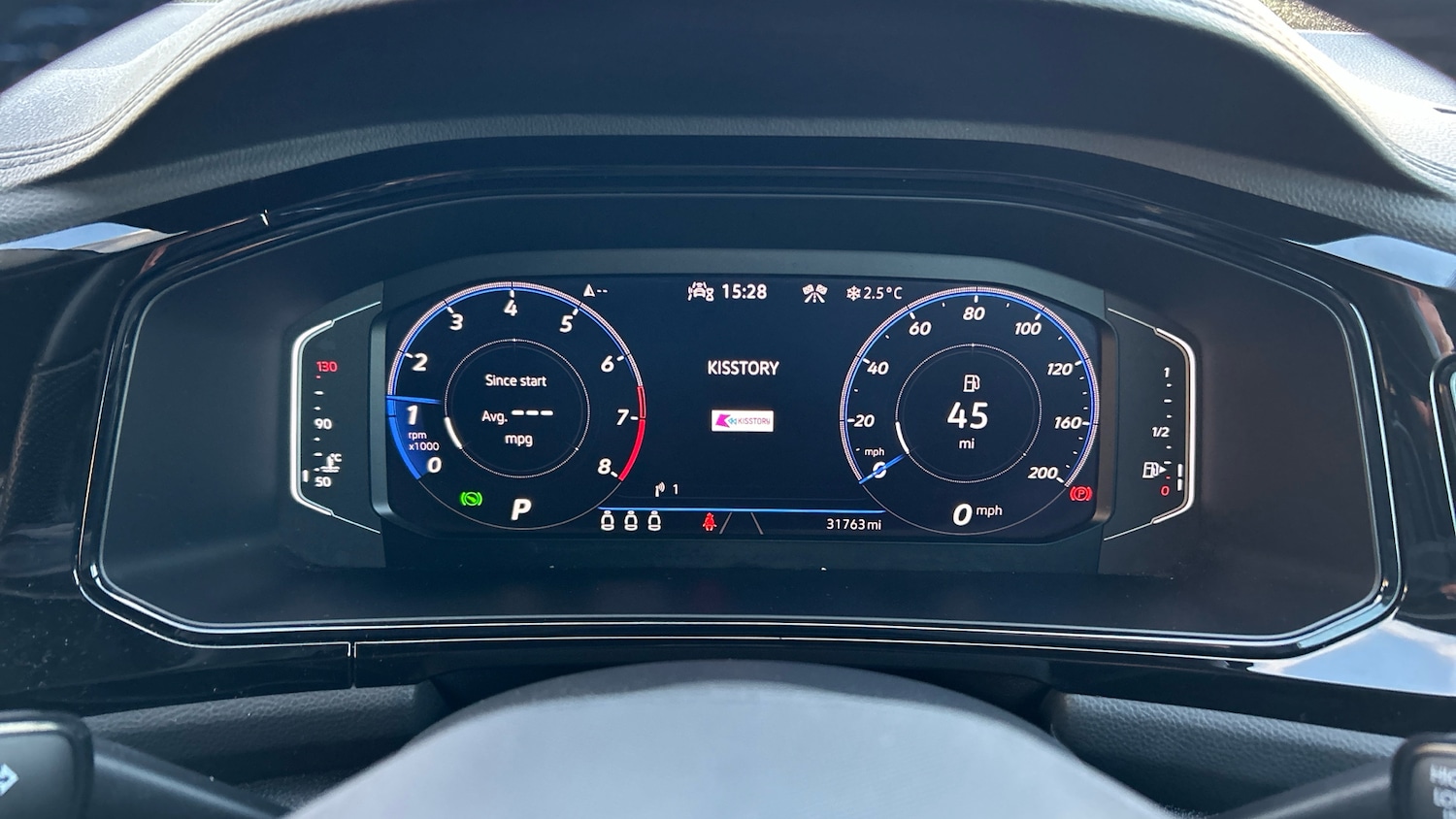 Used Volkswagen T-Roc 2023 for sale - 76504866: Photo 11