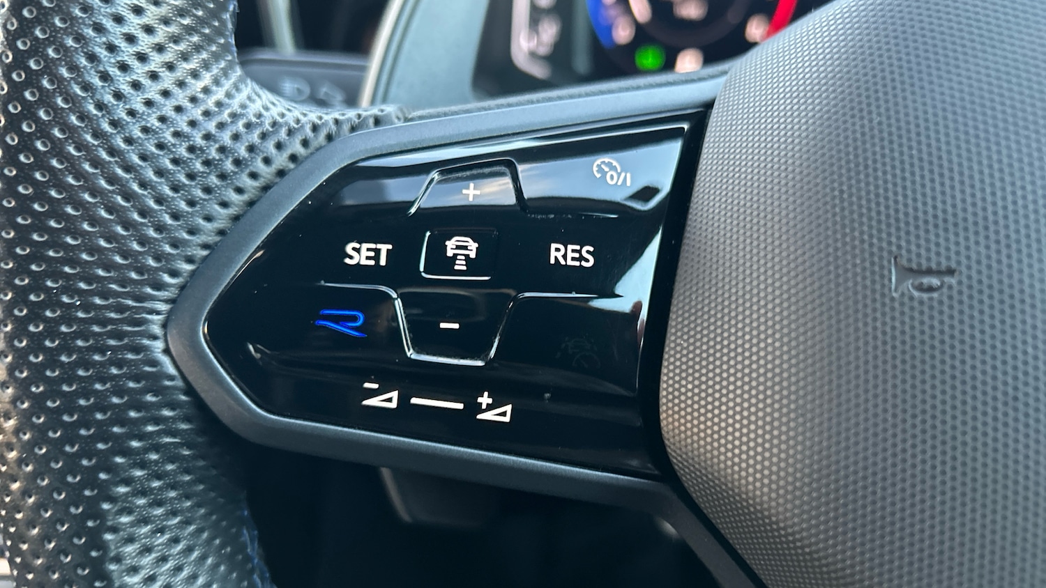 Used Volkswagen T-Roc 2023 for sale - 76504866: Photo 17