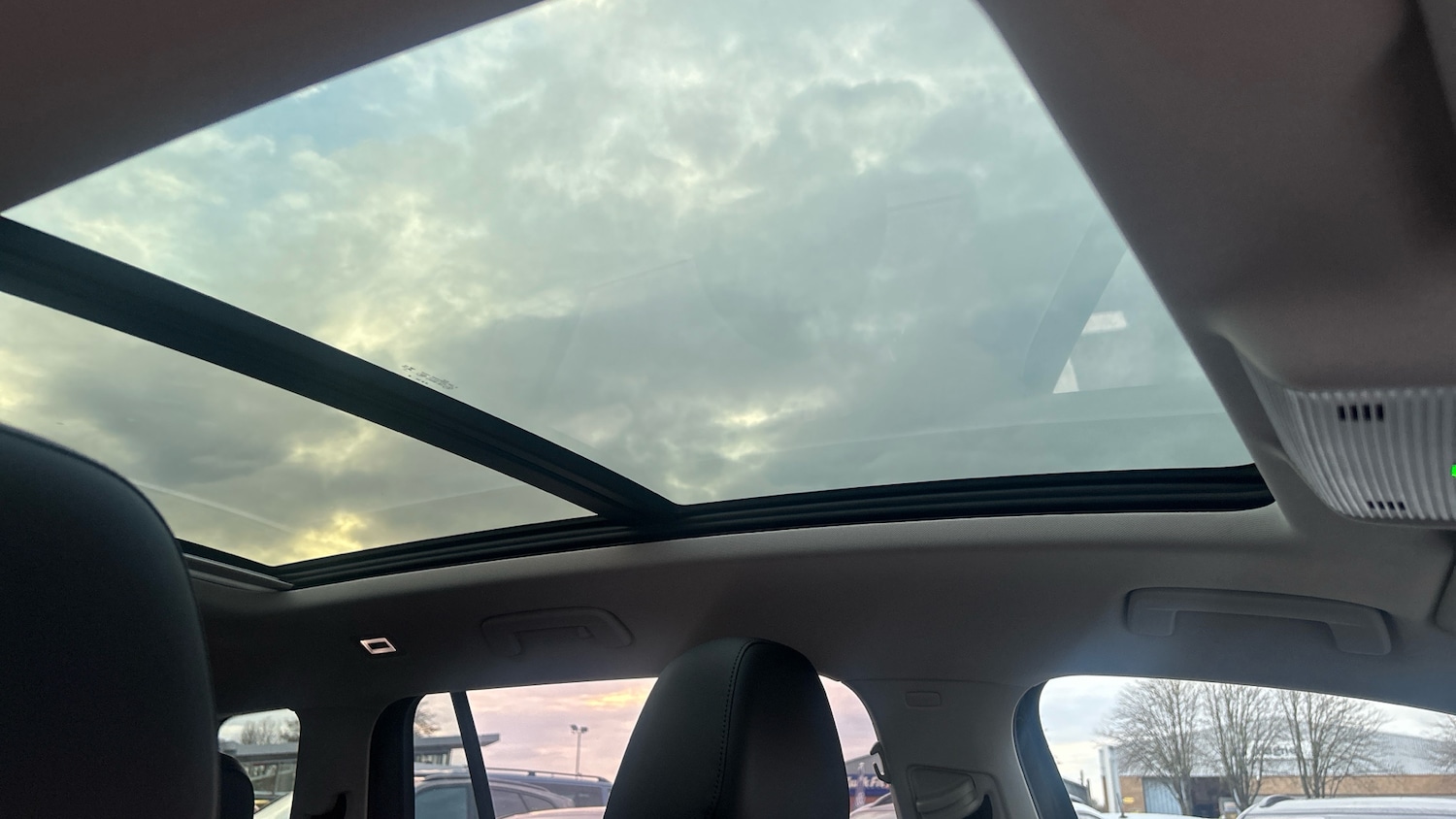 Used Volkswagen Touran 2025 for sale - 77297030: Photo 31