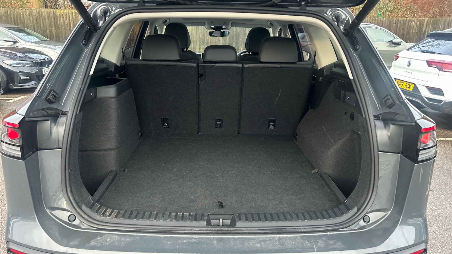 Used Volkswagen Touran 2025 for sale - 77297030: Photo 4