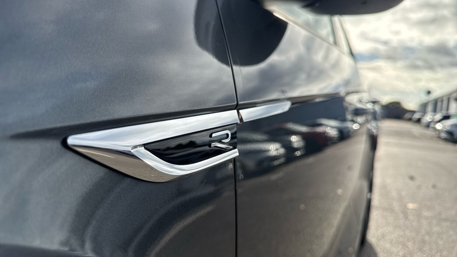 Used Volkswagen T-Roc 2023 for sale - 76355427: Photo 23